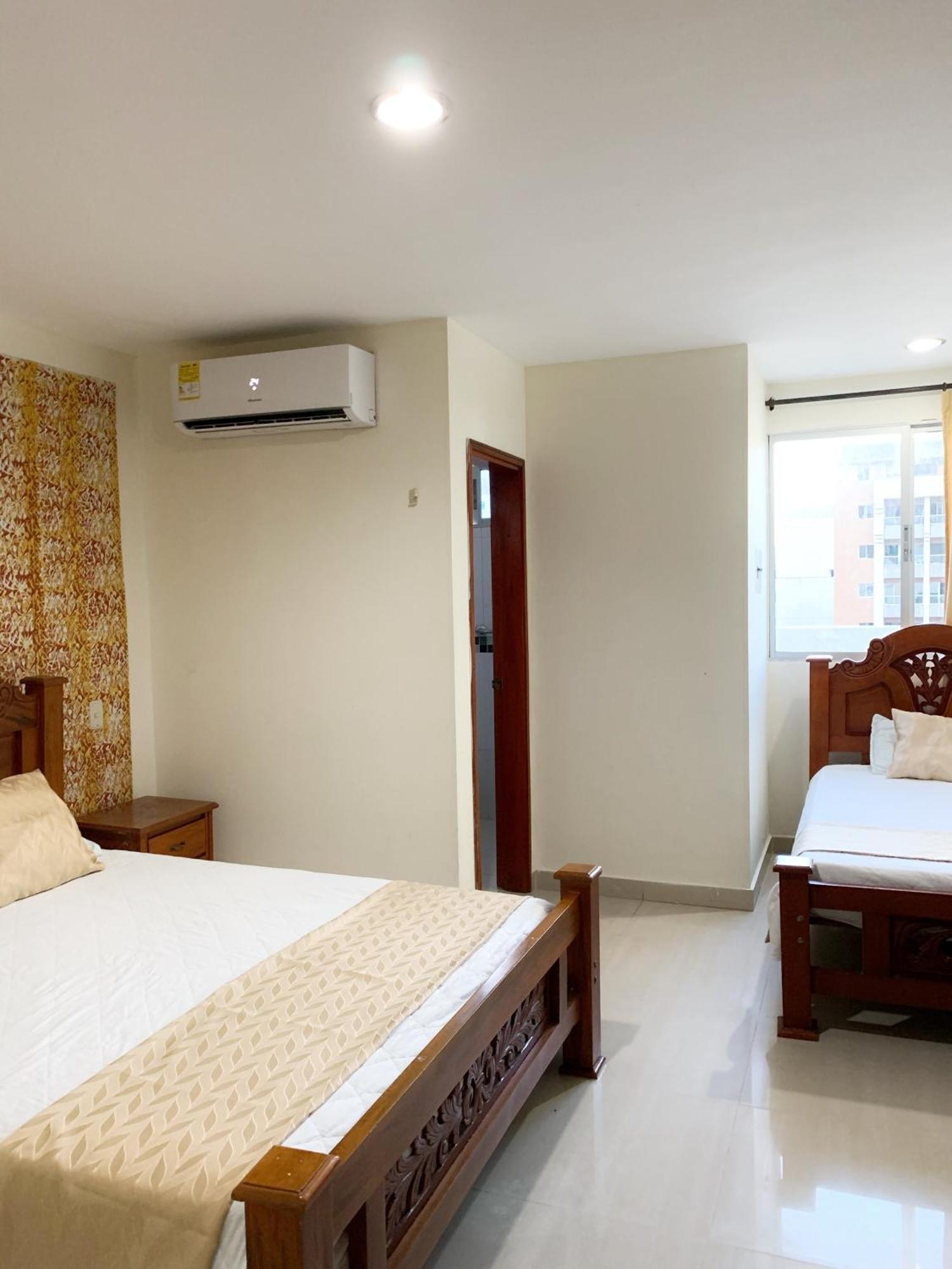 Hotel Continental Plaza Barranquilla Барранкилья Экстерьер фото